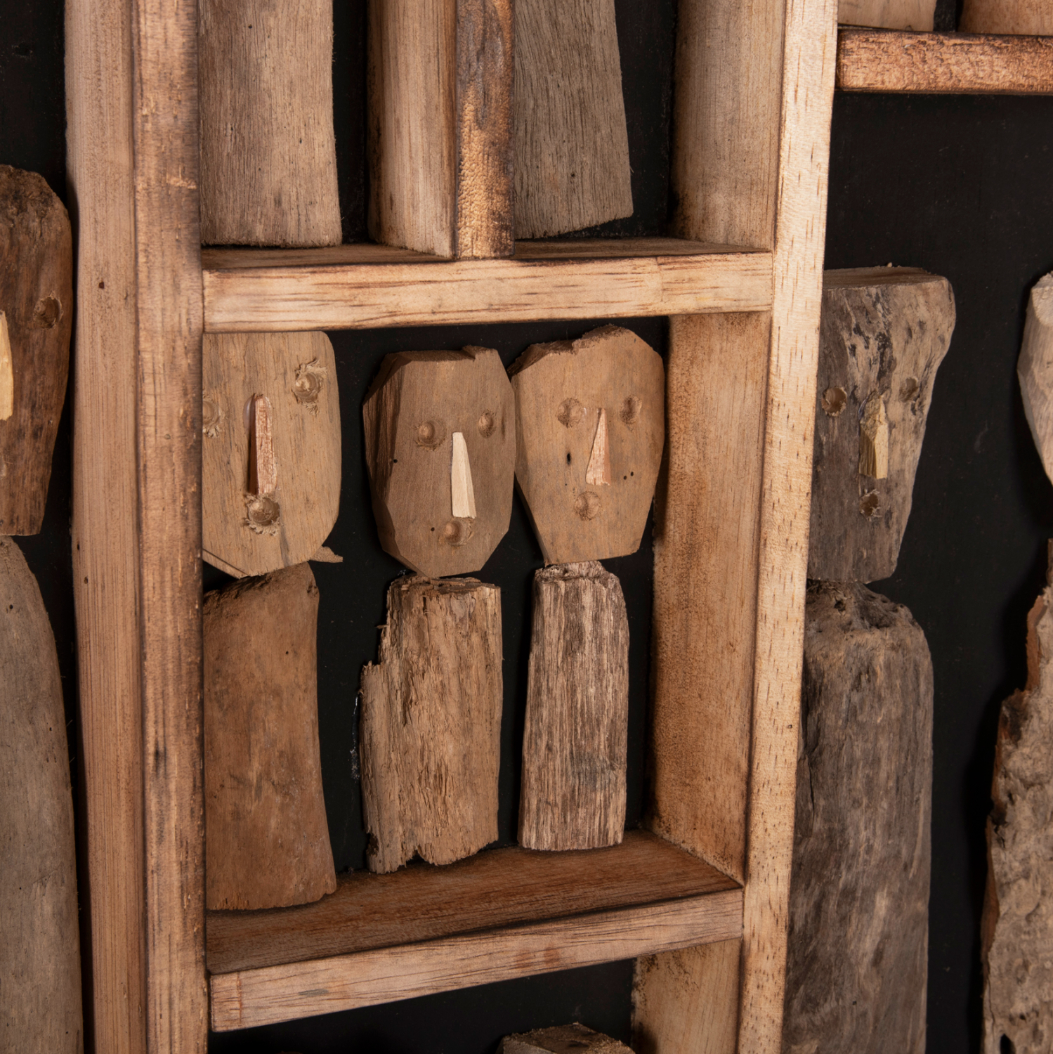 ΔΙΑΚΟΣΜΗΤΙΚΟ ΤΟΙΧΟΥ MYST HM4275 ΚΑΔΡΟ ΜΕ ΦΙΓΟΥΡΕΣ ΑΠΟ DRIFTWOOD 60x5x80Υεκ. - Image 4